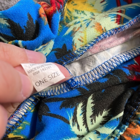 LuLaRoe palm tree leggings - Picture 3 of 3